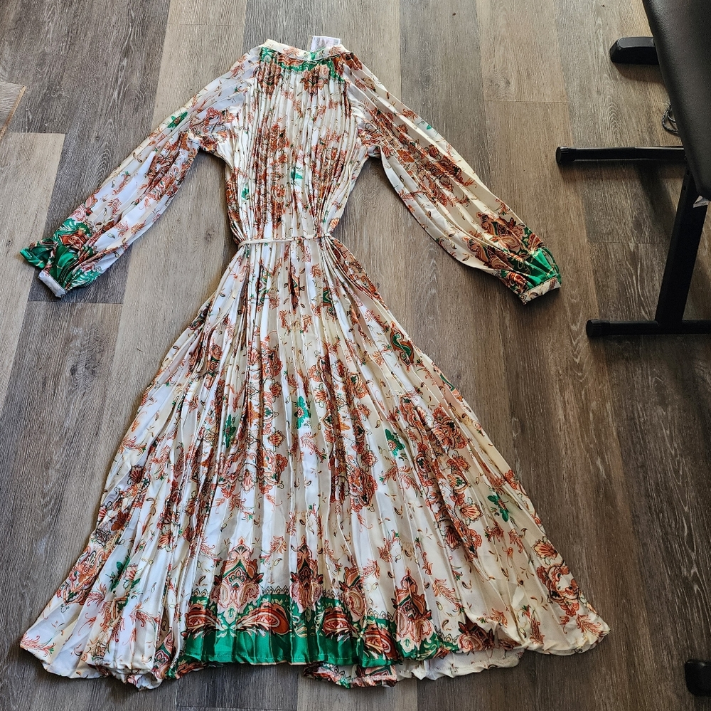 Nwt Stunning Dress - Picture 11 of 15